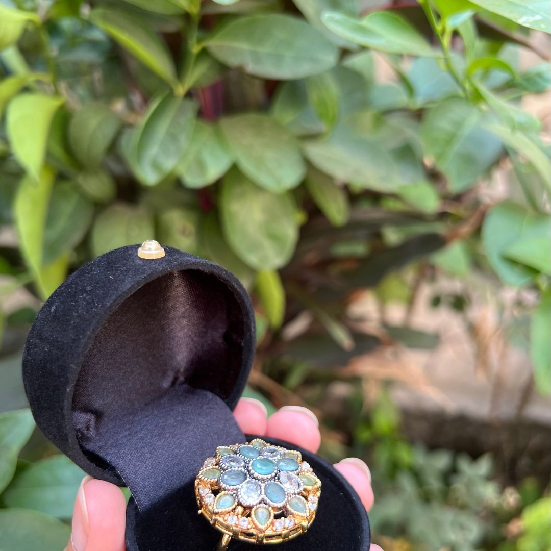 Circular Jade image 1