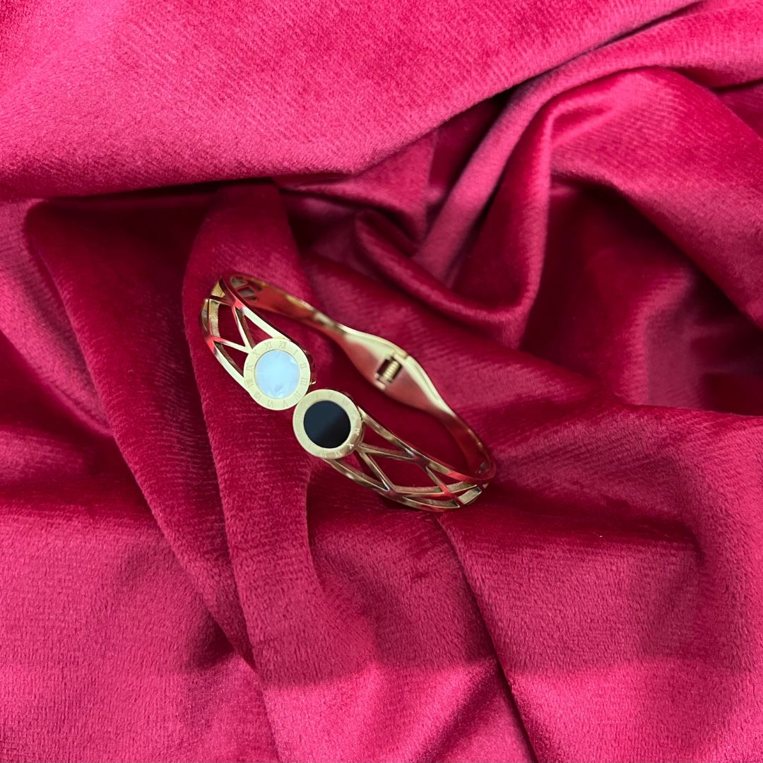 Wrist Elegance image 1