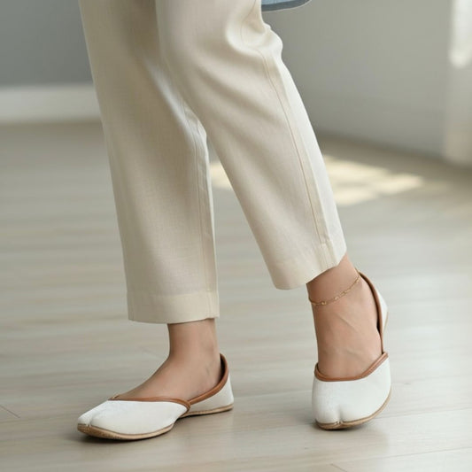 Basic White (Naqshkaar by Hemohandicrafts) image 0