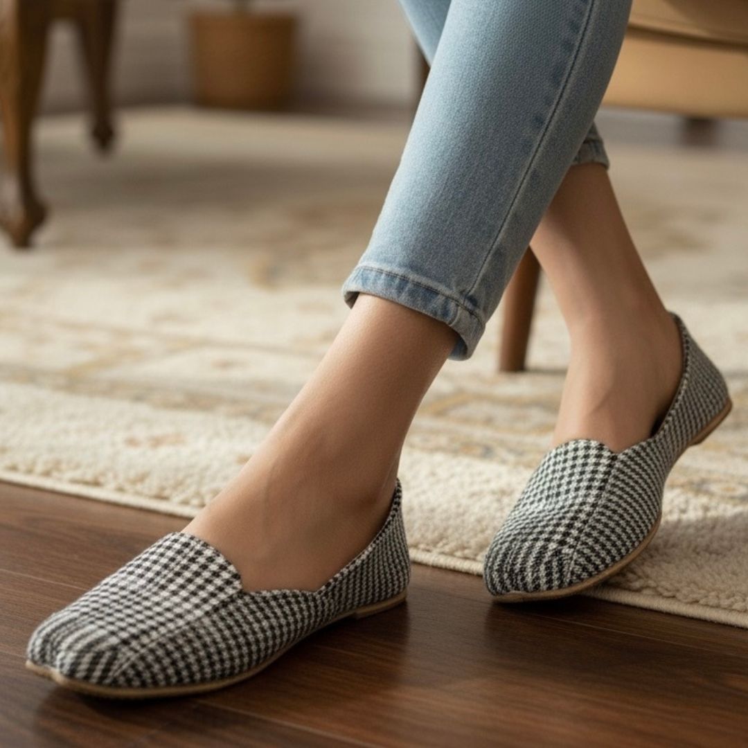 Strut Loafers (Naqshkaar by Hemohandicrafts) image 0