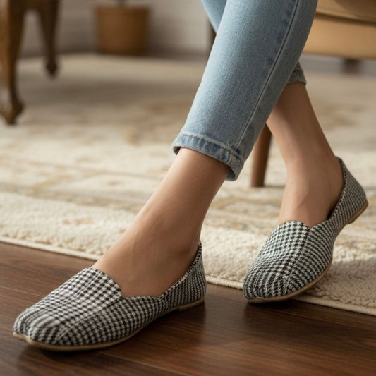 Strut Loafers (Naqshkaar by Hemohandicrafts) image 0